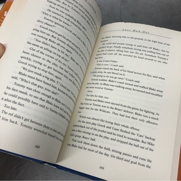 Last Man Out by: Mike Lupica.  Hardback book - Picture 5 of 8